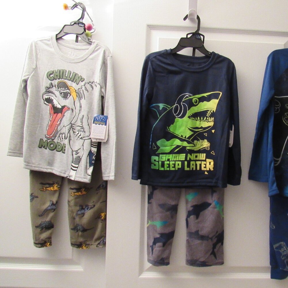 NEW: TWO SETS OF BOYS' PAJAMAS SIZE XS (4-5)